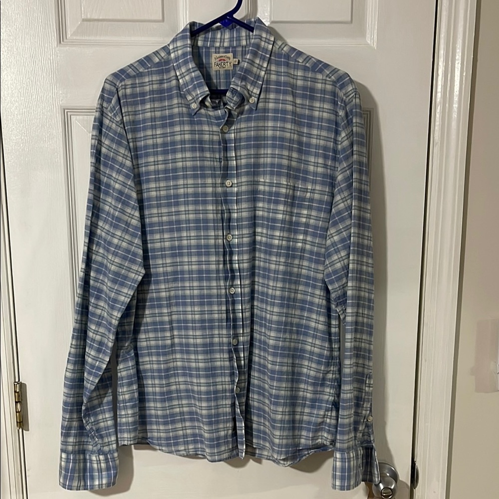 Faherty Blue and White Casual Button Down Shirt